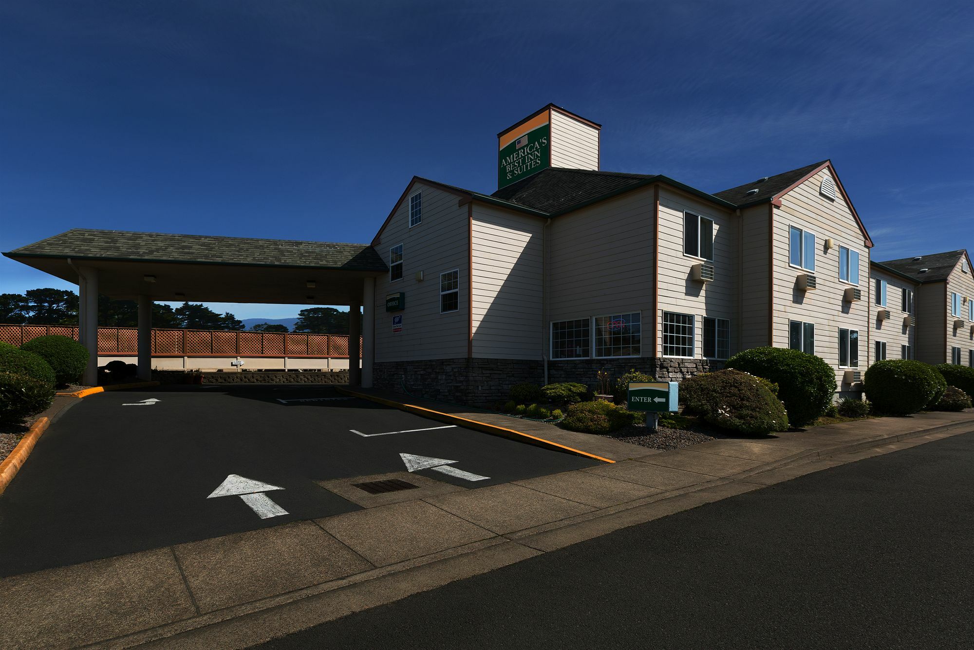 Paradise Inn & Suites At Lincoln City Exteriör bild
